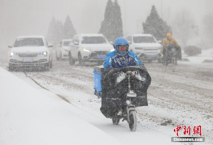 寒潮藍色預警繼續(xù)發(fā)布 多地感受“冰天雪地”