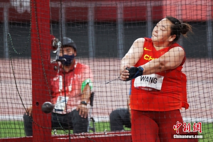 王崢奪東京奧運會女子鏈球銀牌