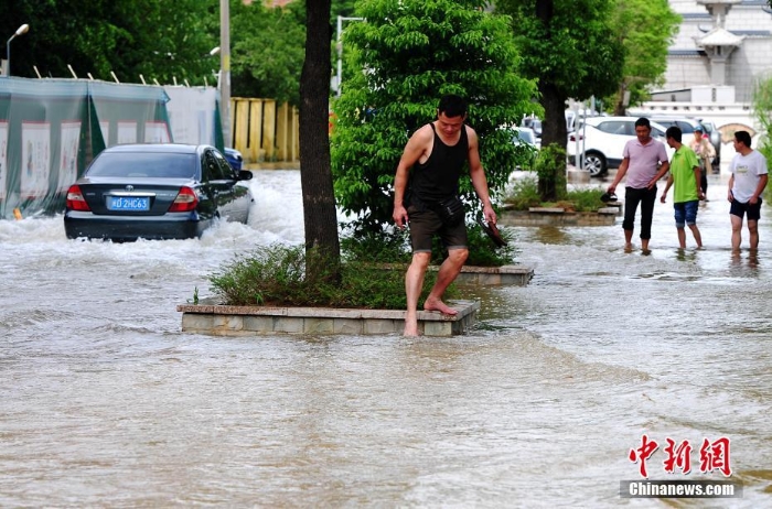 超強(qiáng)降水致福建多地積水內(nèi)澇 近9萬人次轉(zhuǎn)移