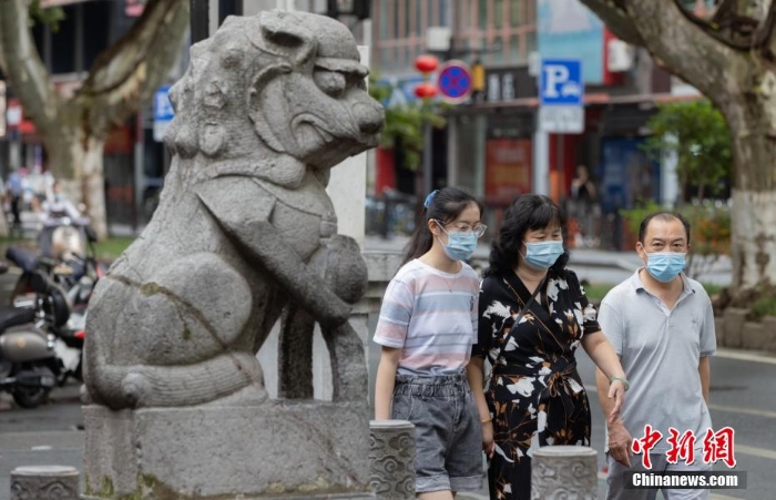 南京多個小區(qū)解封 恢復常態(tài)化疫情防控管理