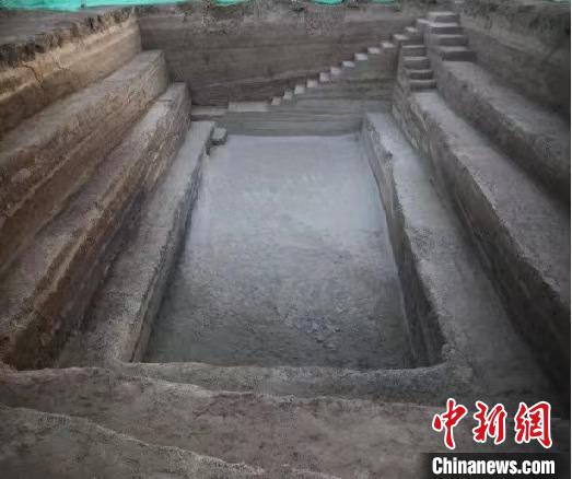 圖為在北京城市副中心發(fā)現(xiàn)的運河故道遺址?！”本┦形奈锞止﹫D