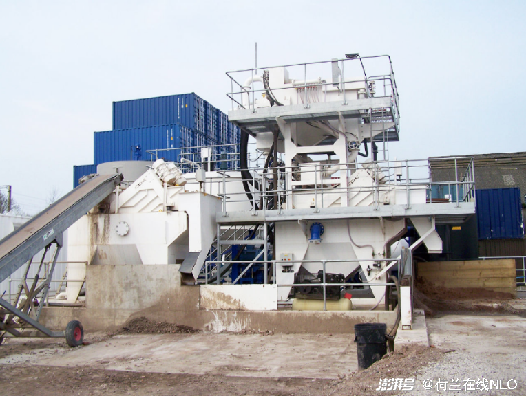 土壤修復廠，圖/Peter Craven - CDEnviroequipment at Soil Remediation plant2 CC BY 2.0協(xié)議 