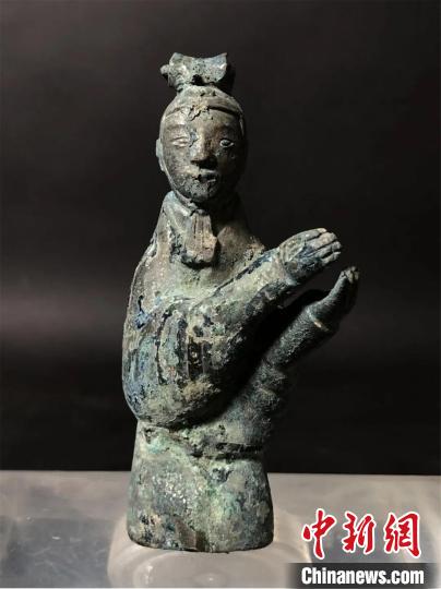 圖為出土的文物?！∏厥蓟实哿瓴┪镌汗﹫D
