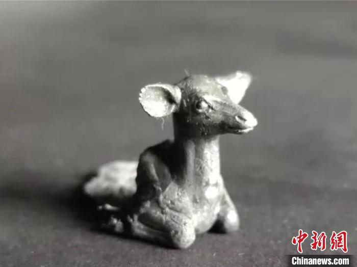 圖為出土的文物?！∏厥蓟实哿瓴┪镌汗﹫D