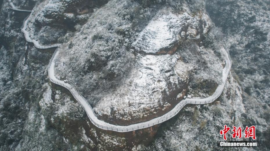 航拍江西龍虎山雪后初霽 南國(guó)雪景別有韻味