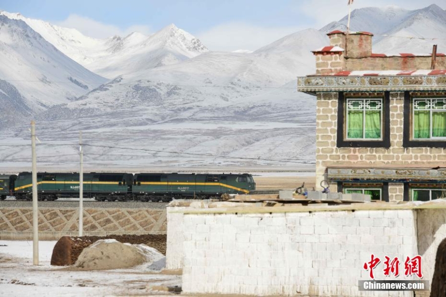 西藏當(dāng)雄阿熱濕地雪后風(fēng)景如畫