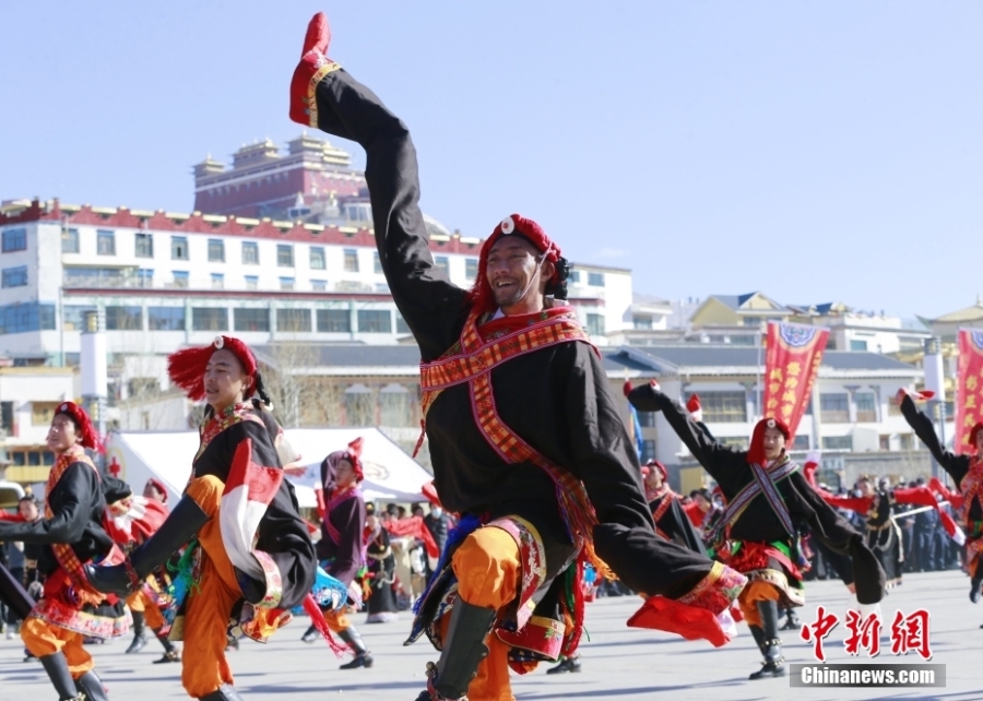 玉樹藏族民眾慶祝藏歷新年