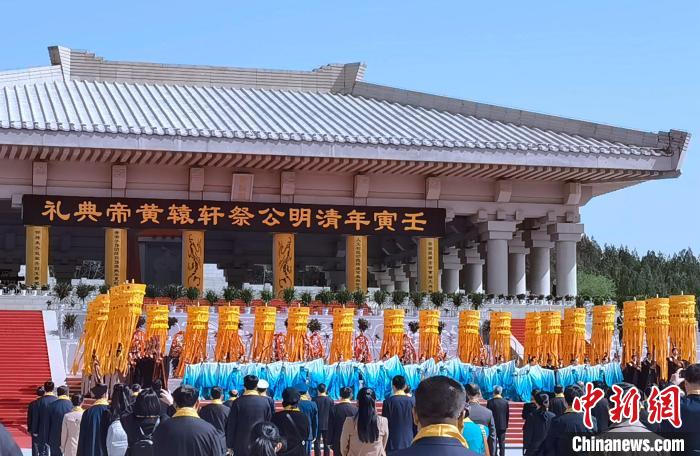 “橋山之巔”的“臺(tái)灣情”：一草一木皆有根一叩一拜共此時(shí)