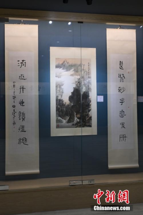 “三地藝海情濃 抗疫大愛(ài)無(wú)疆”美術(shù)作品聯(lián)展在香港舉行