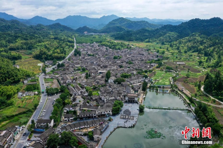 世界文化遺產(chǎn)地安徽西遞：夏入古村景迷人