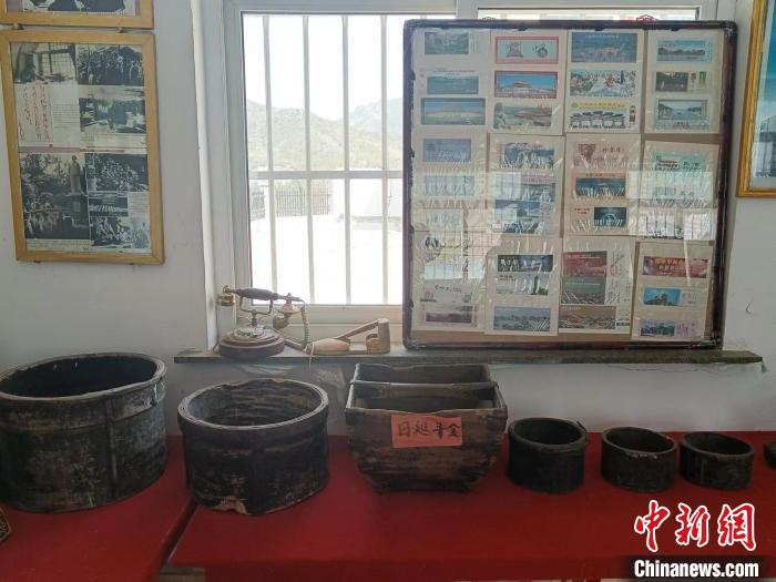 彭杖子村村史館的各種稱量器具 馬國(guó)臣 攝