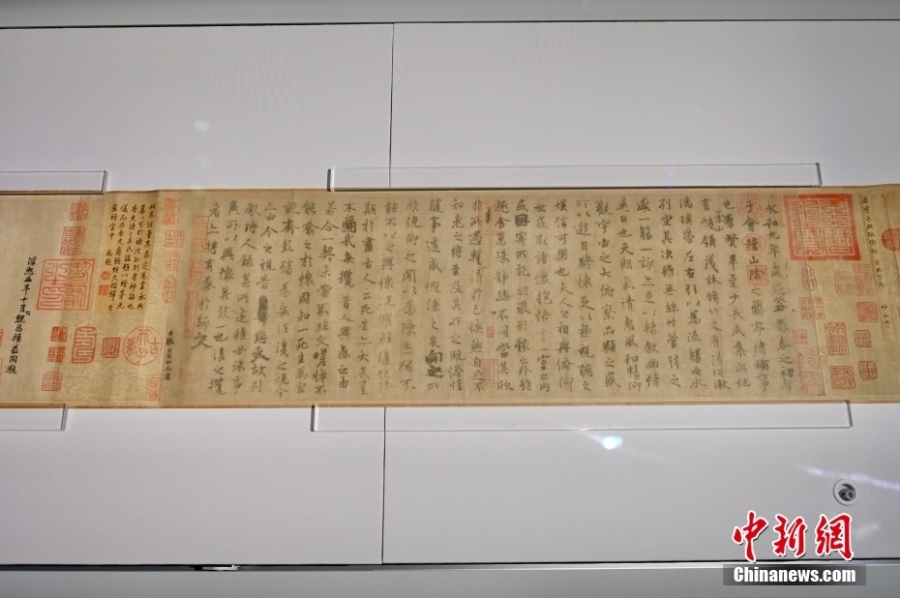 香港故宮文化博物館展出第二期15件國(guó)寶級(jí)書畫名作