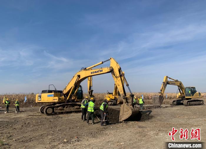 哈伊高鐵哈爾濱至鐵力段首個工點施工現(xiàn)場 史軼夫 攝