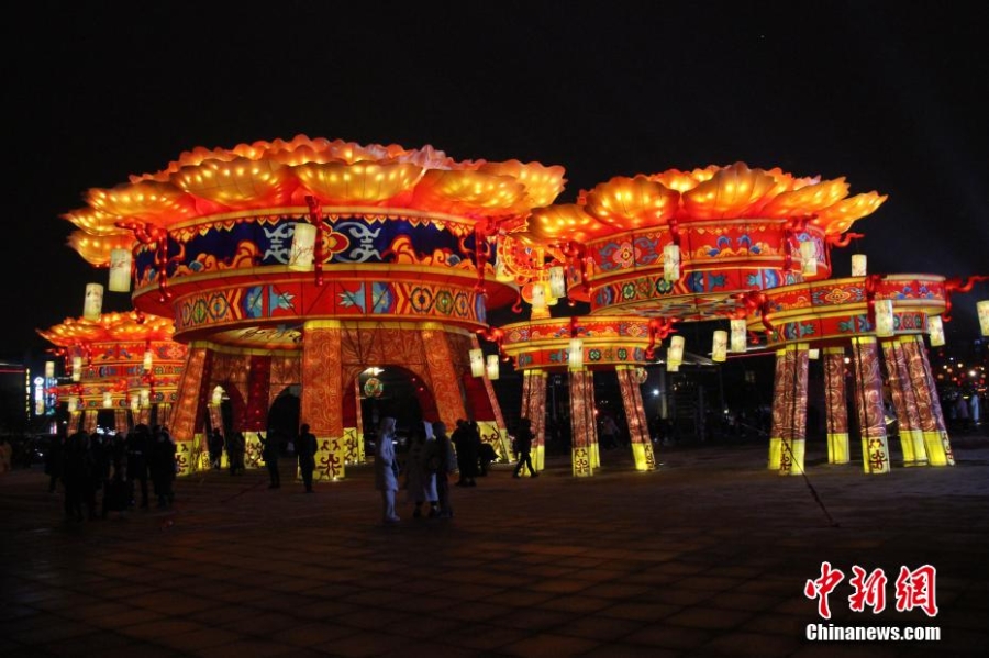 水陸花燈點亮“長安夜” 民眾體驗盛唐風(fēng)韻