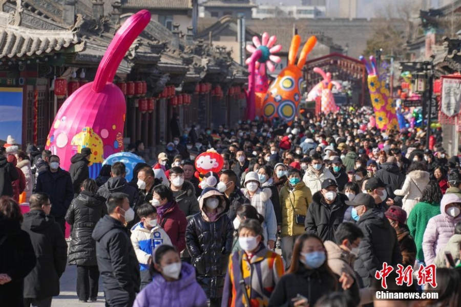 山西大同：正月初八民眾街頭“游八仙”