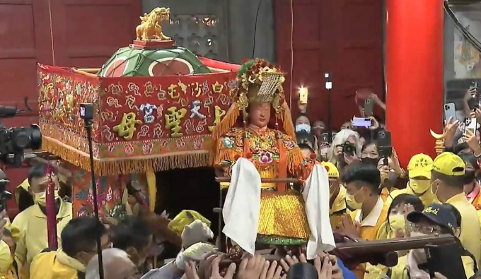白沙屯媽祖鑾轎回宮