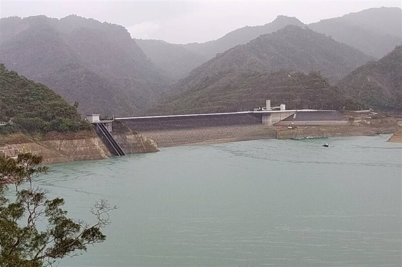 臺灣曾文水庫7日出現(xiàn)今年1月以來單日最高累積降雨量，至下午5時有36.7毫米，水庫入流量雖有提高，但對蓄水挹注還需進(jìn)一步觀察。（圖源：臺灣“中央社”）