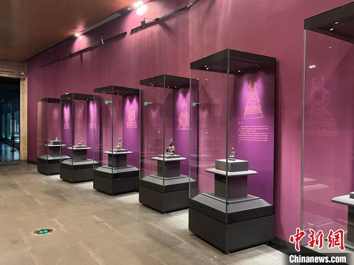 《盛世佛光——太原市博物館藏銅佛造像展》18日在太原市博物館開展?！√胁┪镳^供圖