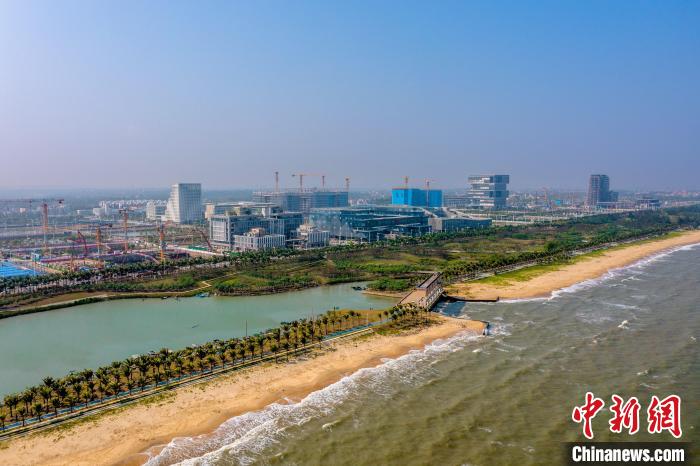 資料圖：海口江東新區(qū)項目建設加速推進。　?？趪H投資促進局供圖
