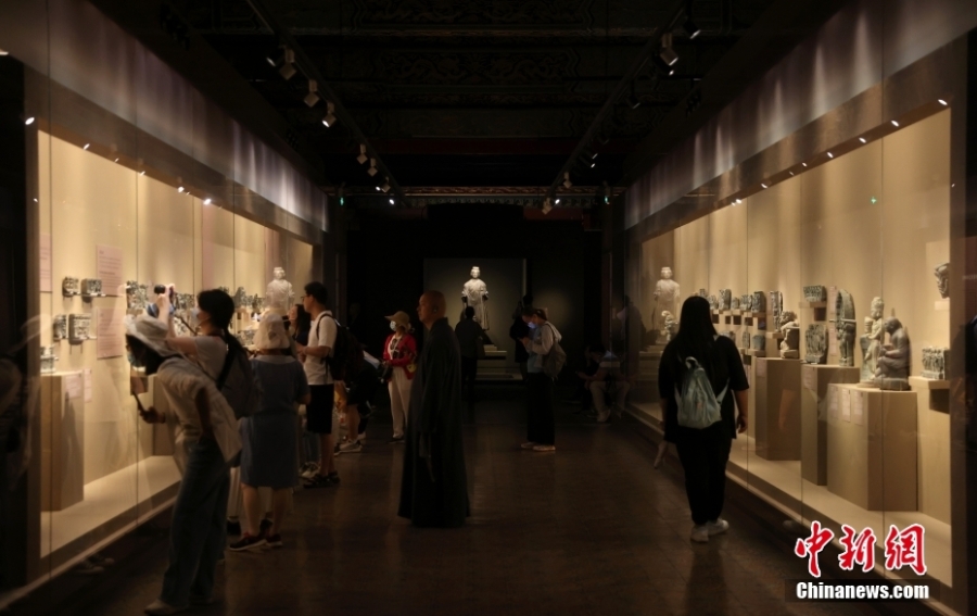 觀眾在北京故宮參觀“譬若香山：犍陀羅藝術(shù)展”