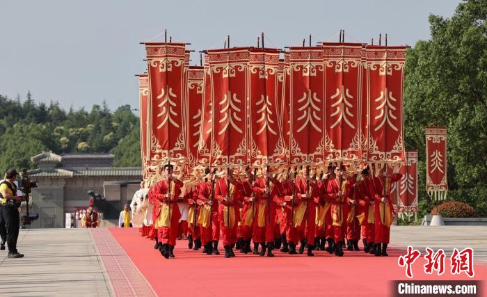 拜謁大典上方陣入場(chǎng) 李文軍 攝