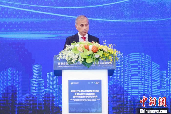 聯(lián)合國駐華協(xié)調(diào)員常啟德發(fā)表演講。 