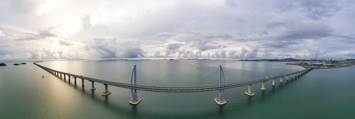 圖為港珠澳大橋（無人機(jī)全景照片）。新華社記者 陳曄華 攝