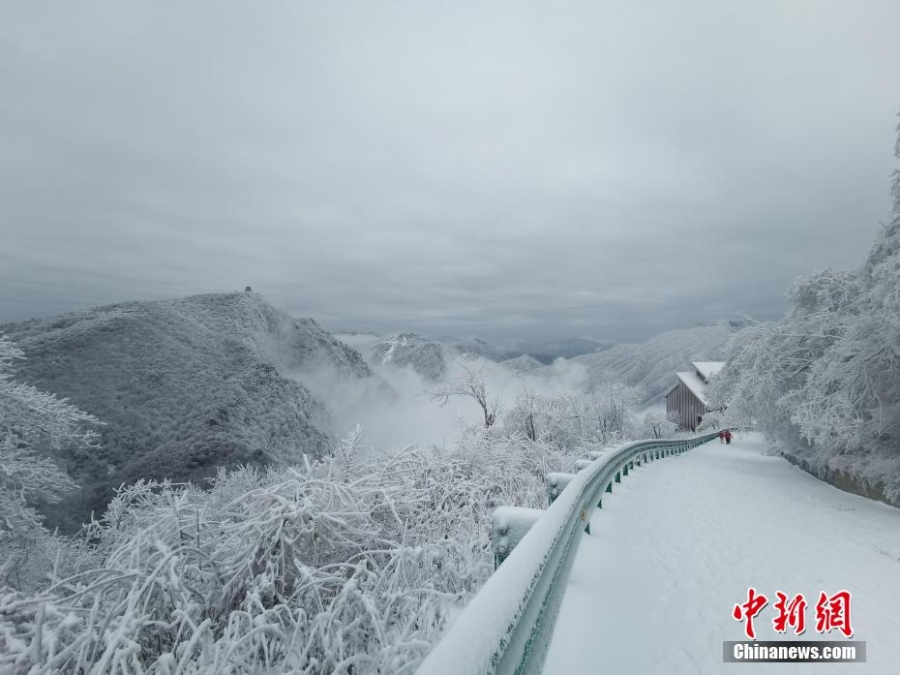 陜西漢中：龍頭山冬日雪景宛若童話