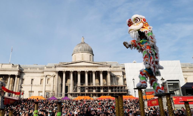 1月22日，英國倫敦特拉法加廣場舉行春節(jié)慶典，慶祝兔年新春佳節(jié)。（圖源：新華社）