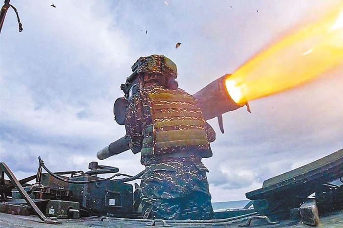 臺灣海軍陸戰(zhàn)隊陸戰(zhàn)九九旅反裝甲連進行拖式導彈實彈射擊操演